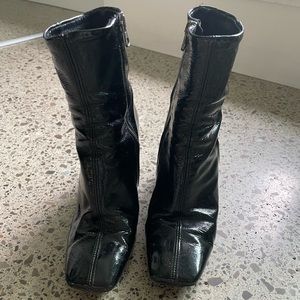 L’intervalle black leather boots